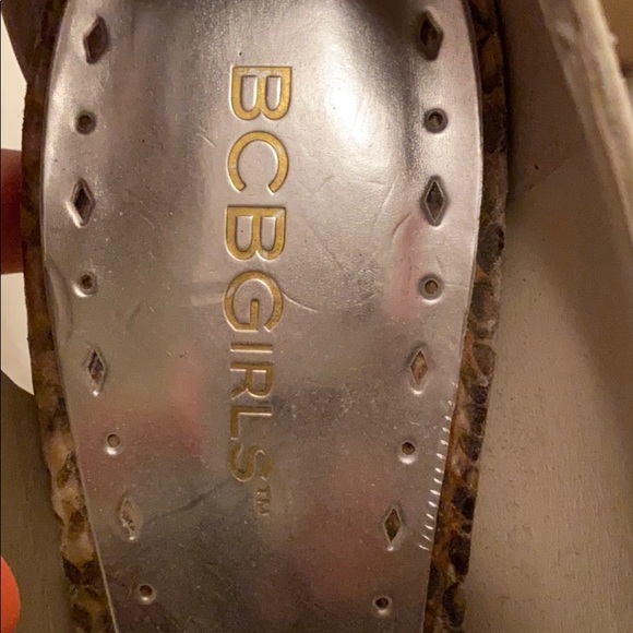 Open toe BCBG heels - Picture 2 of 4